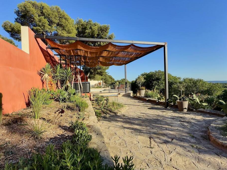 Sous Le « Figuier » Villa Cornillon-Confoux Exteriör bild