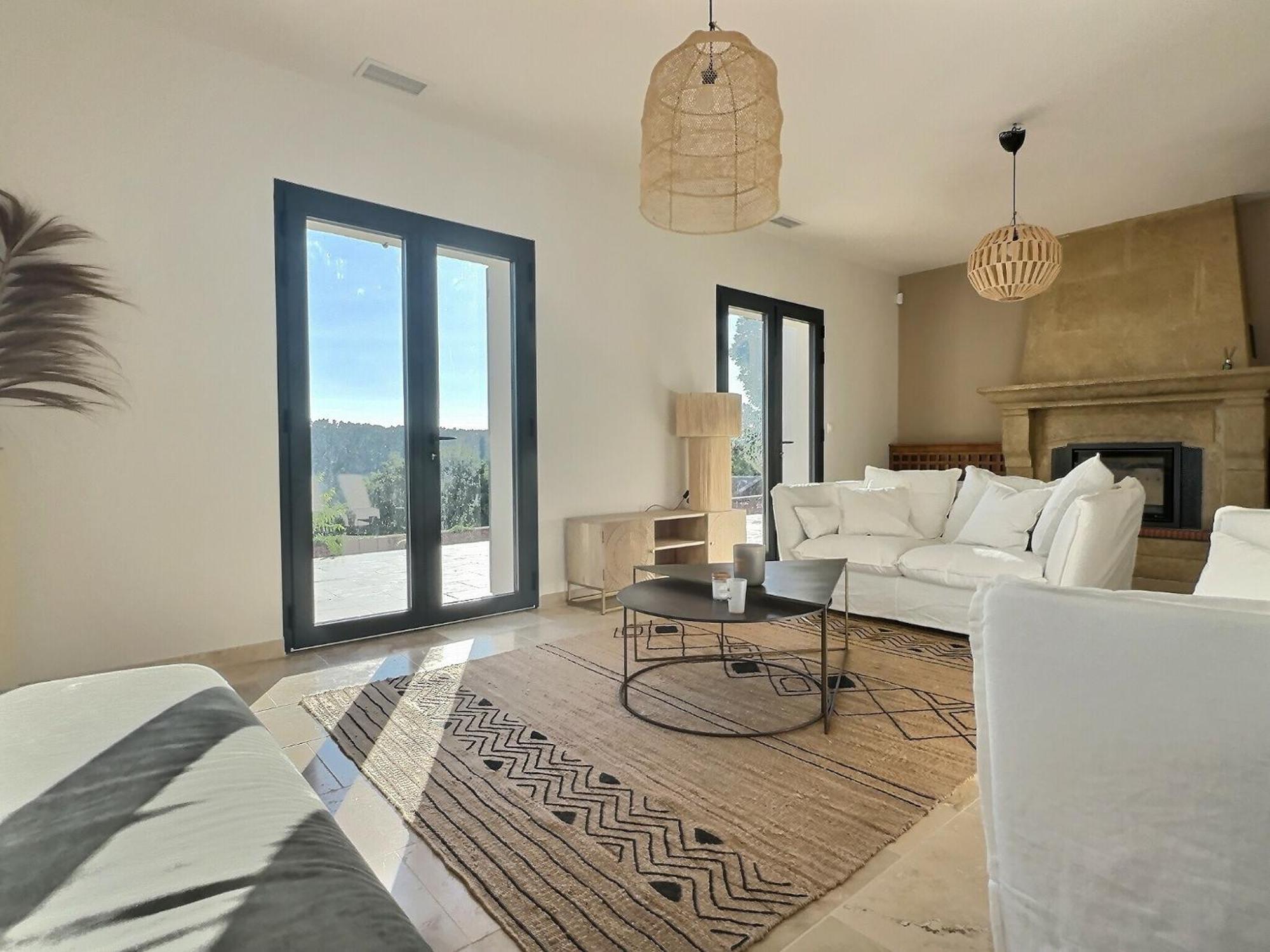 Sous Le « Figuier » Villa Cornillon-Confoux Exteriör bild