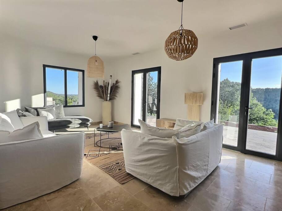 Sous Le « Figuier » Villa Cornillon-Confoux Exteriör bild